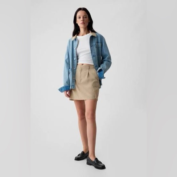 NWT GAP Utility Mini Skirt Women’s Medium Khaki Cargo Pockets Y2K Style - Picture 2 of 9